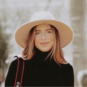 Meet your Posher, Mary-alyx